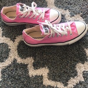 Pink converse